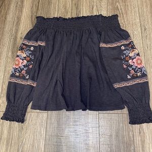 American Eagle Off the Shoulder Top